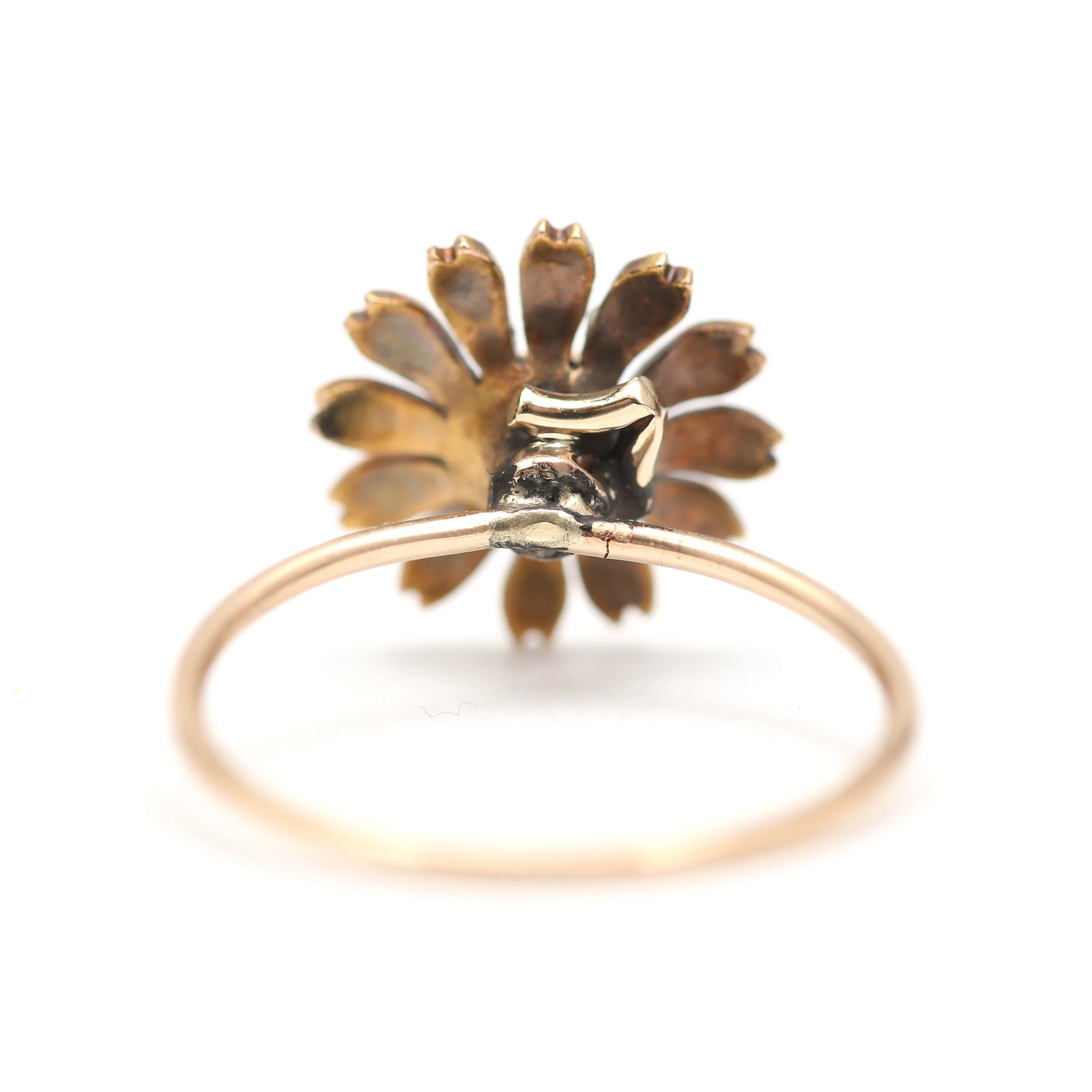 14k Diamond Daisy Ring