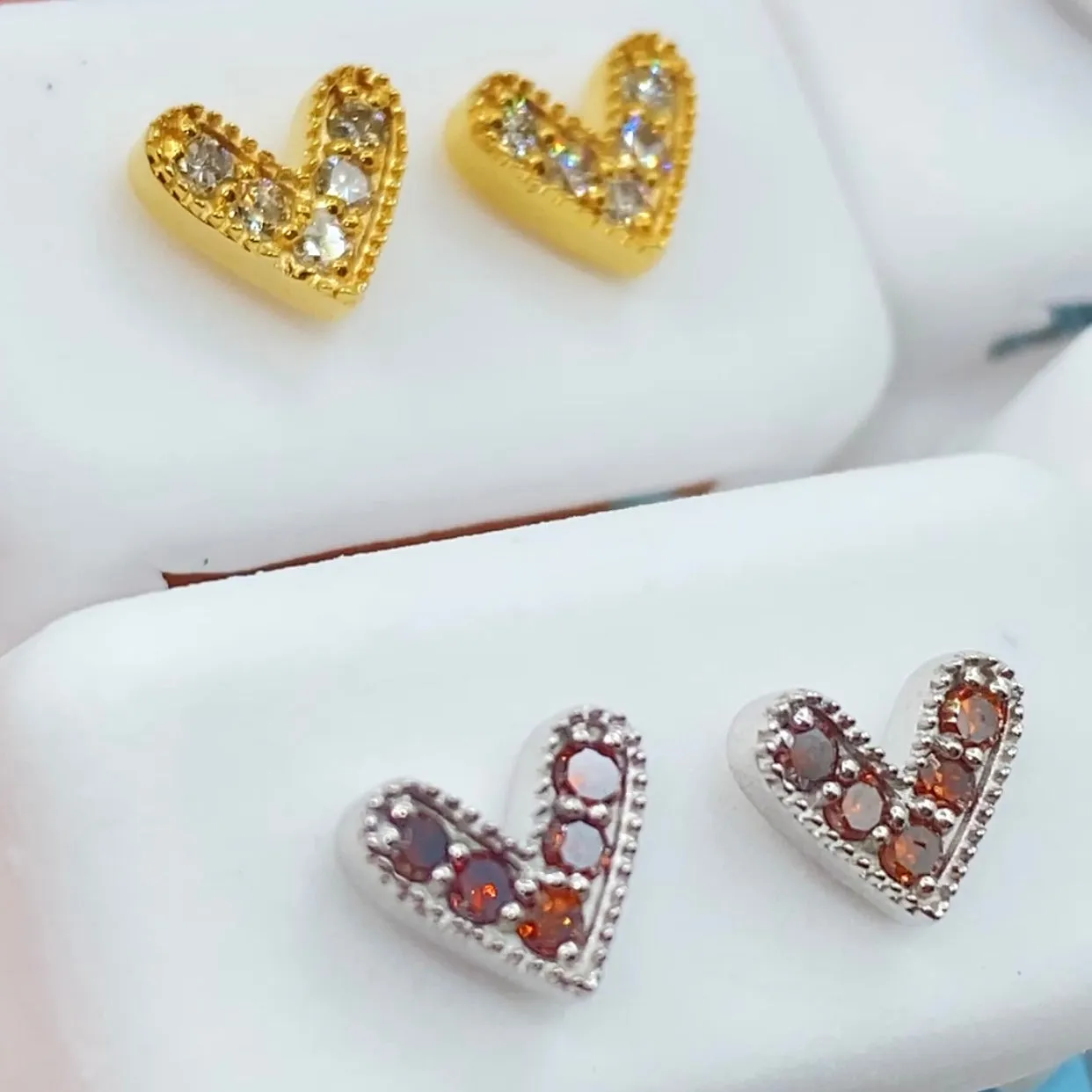 14K Simple Heart Earrings
