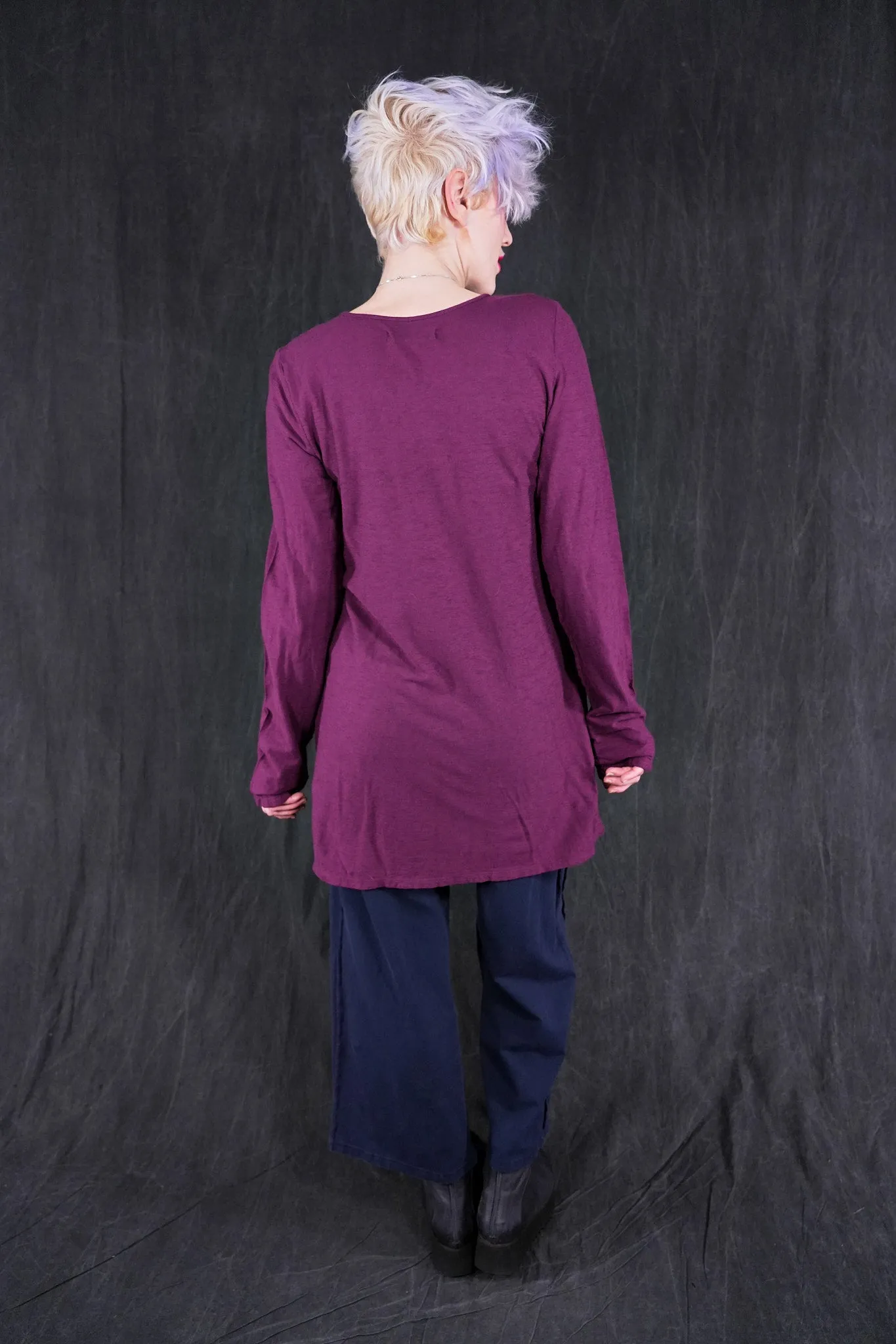 1600 Simple Tee Tyrian