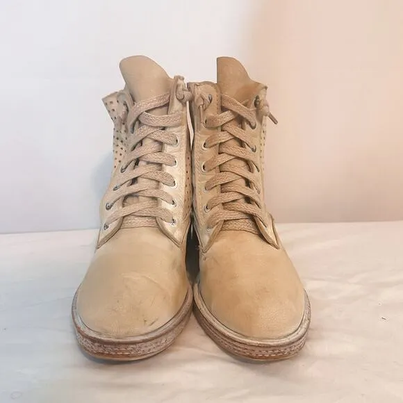 3 FOR $50! 🎁 DOLCE VITA Aldis Ivory Nubuck Lace Up Combat Ankle Boot Sz.…