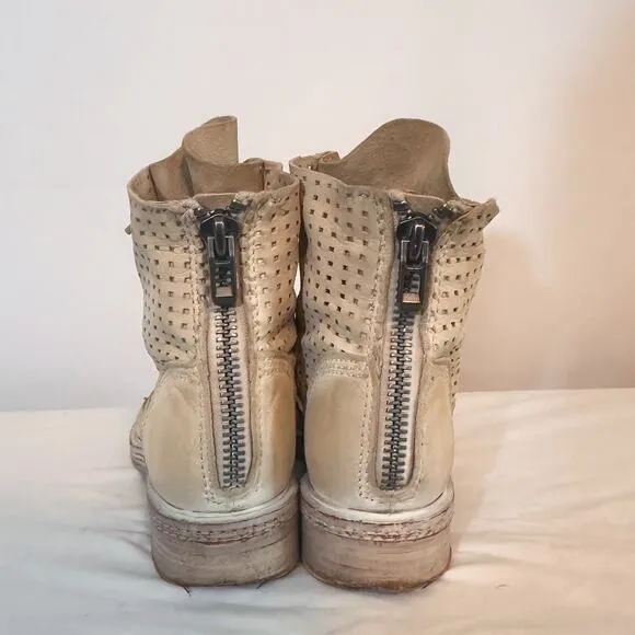 3 FOR $50! 🎁 DOLCE VITA Aldis Ivory Nubuck Lace Up Combat Ankle Boot Sz.…