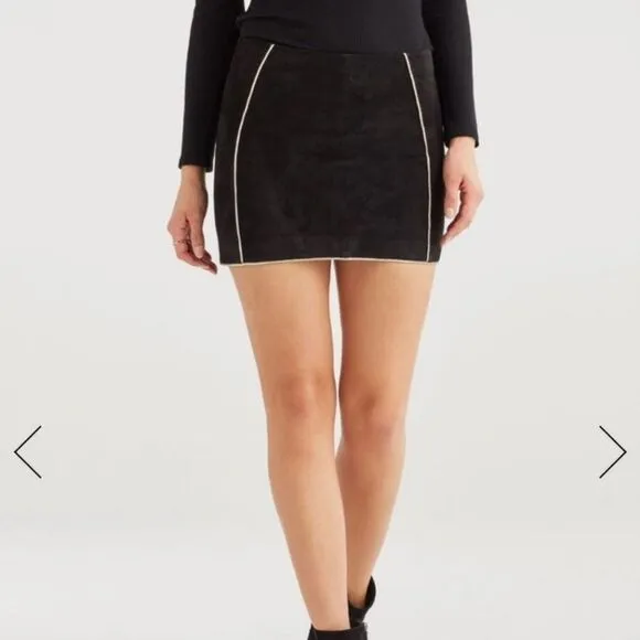 7 For All Mankind suede mini skirt with gold piping in jet black, size s NWT