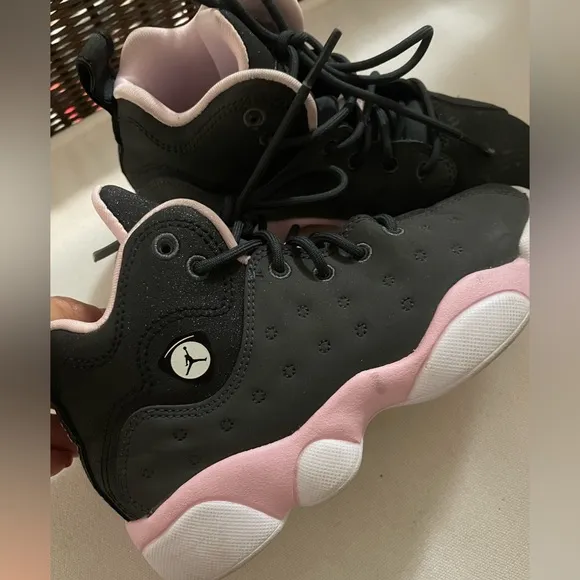 Air Jordan Toddler Girls 11.5C Basketball Shoe