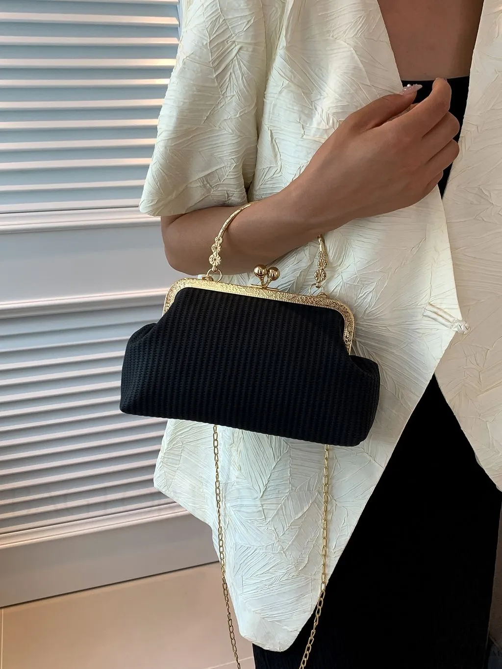 BagForLove - Black Envelope Closure Handheld Shoulder Bag - Simple and Elegant