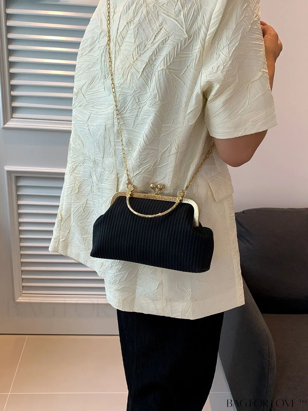 BagForLove - Black Envelope Closure Handheld Shoulder Bag - Simple and Elegant