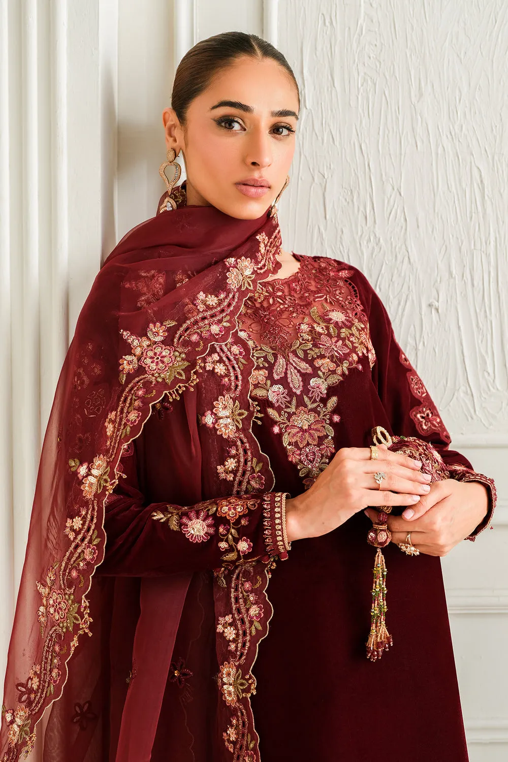 Baroque Embroidered Velvet Collection UF-747