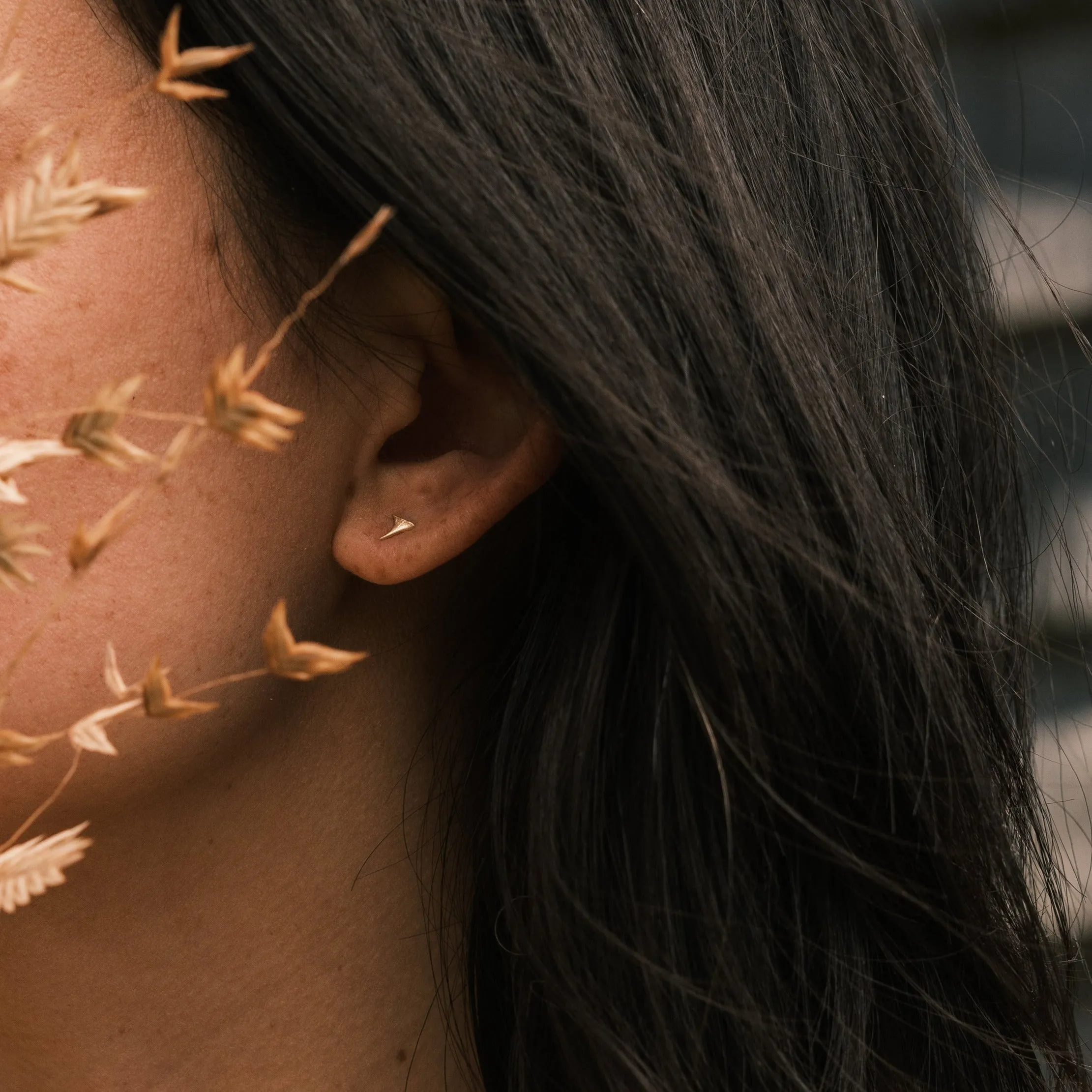 blackberry thorn studs
