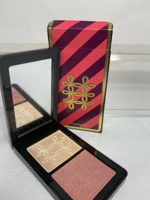 BNIB Mac Nutcracker Sweet Peach Face Skinfinish Highlighter Tutu Dusk w/receipt