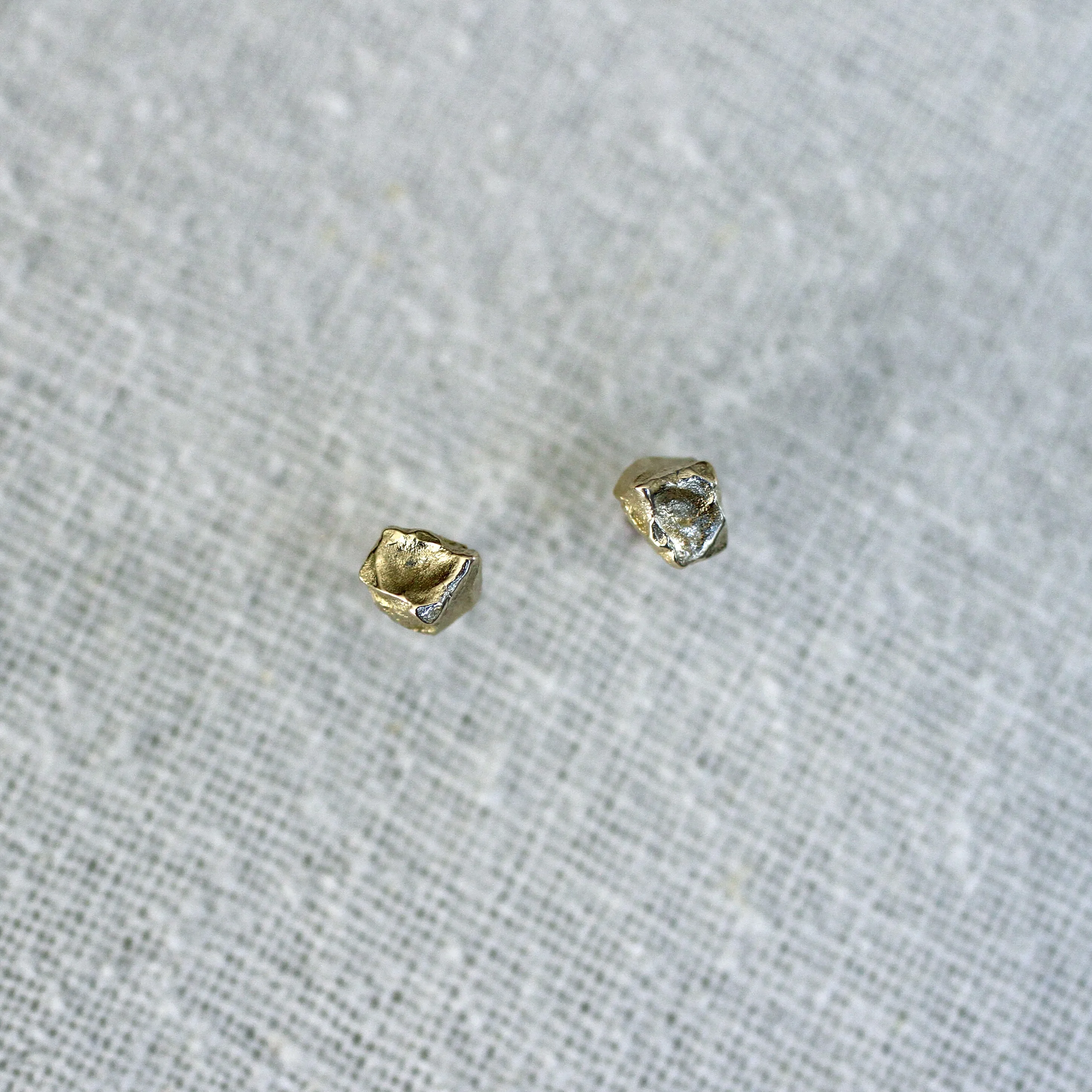 cacao nib studs