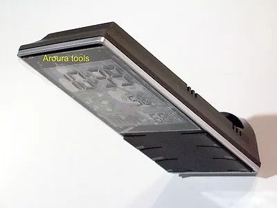 CLOCK DIGITAL WITH ALARM / CALENDAR / WEATHER FORECAST FUNCTIONS - NEW.