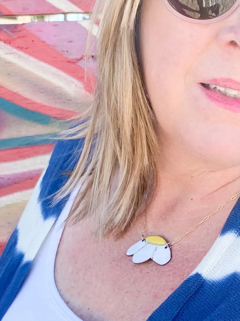 Daisy Necklace