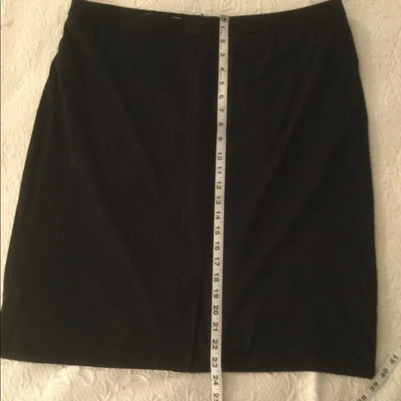 Doncaster Black Jersey Knit Skirt With Faux-Suede Trim