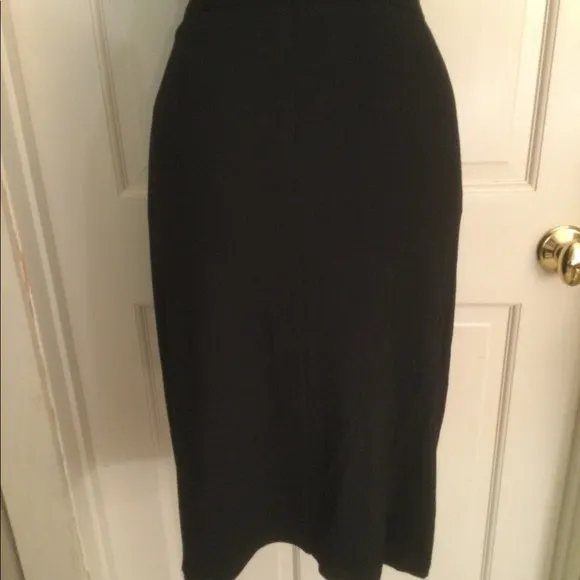 Doncaster Black Jersey Knit Skirt With Faux-Suede Trim