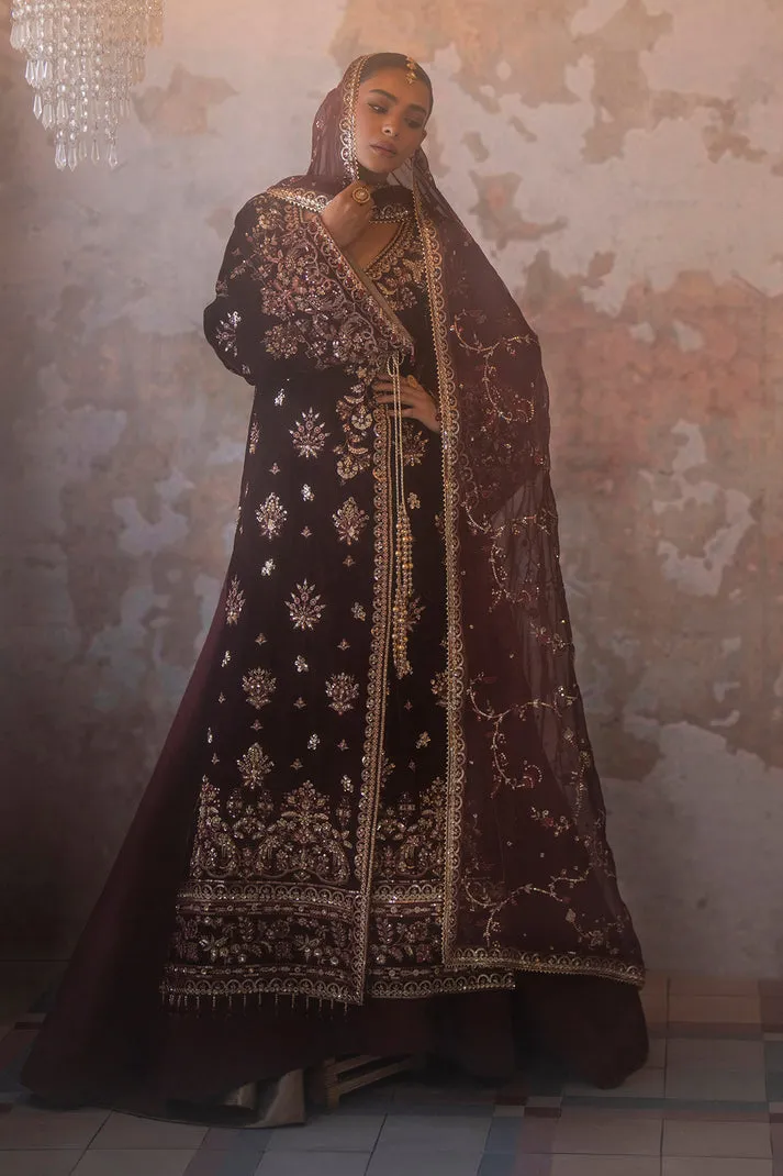 Emaan Adeel | Saanjh Velvet Collection '24 | Tanish