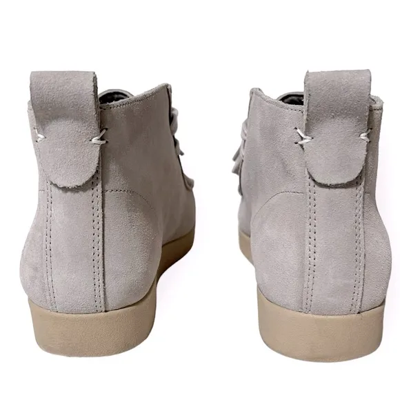 Everlane The Moc Toe Leather Chukka Desert Boot in Stone Grey Suede Like New 9