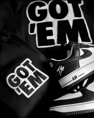 Exclusive "GOT EM" LE Sweatsuit (Black)