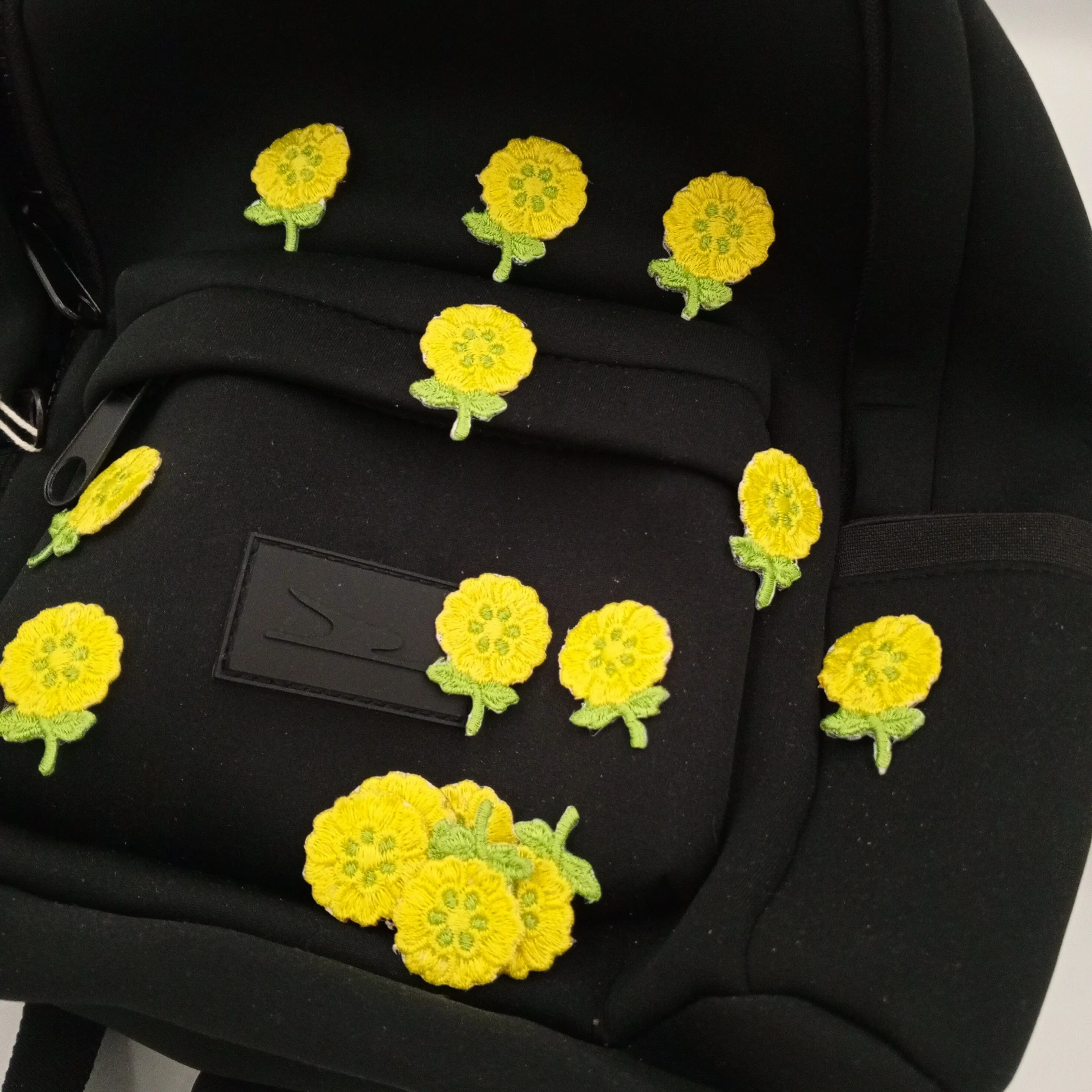 FLORAL VINTAGE applique lime yellow flower iron on Patches #190