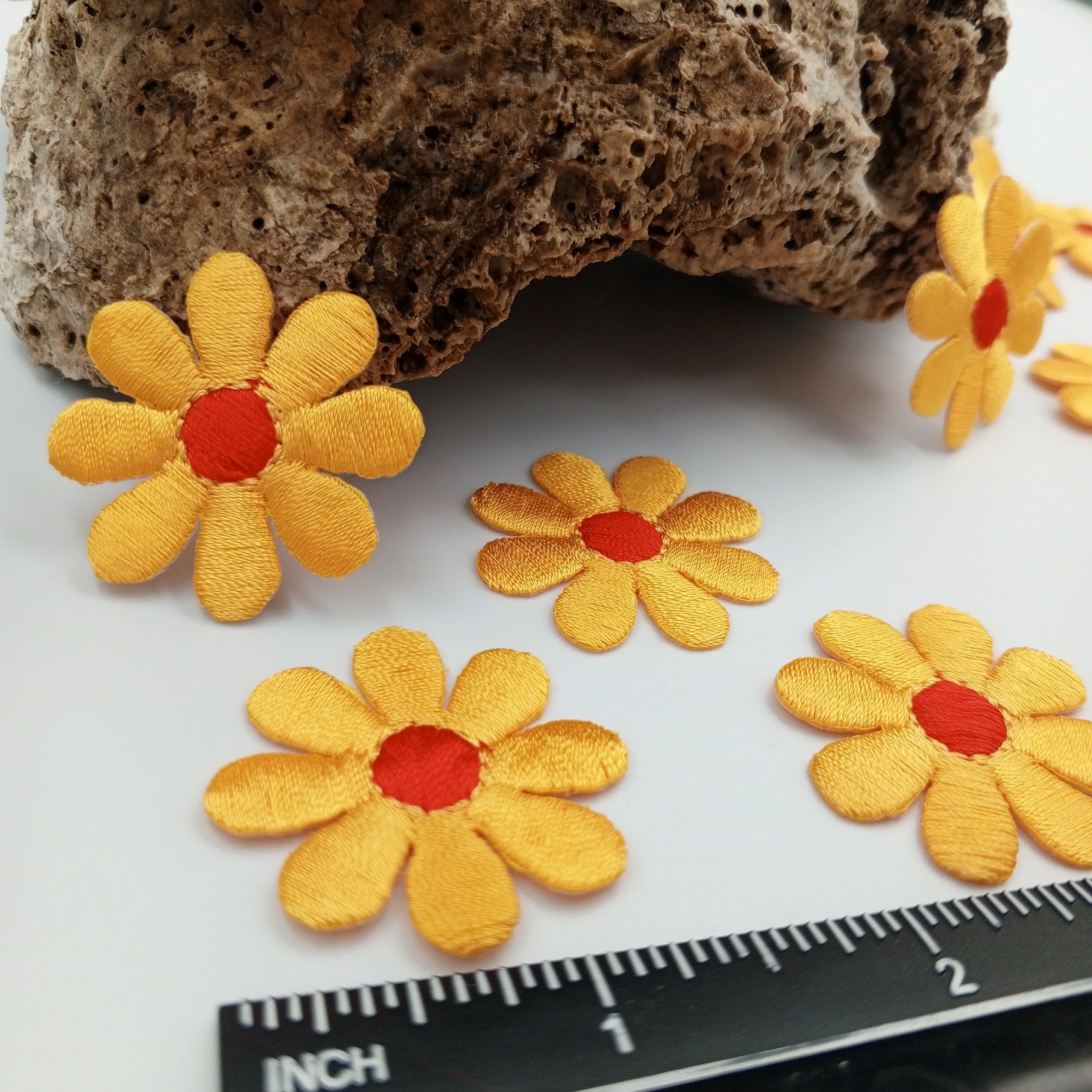 FLORAL VINTAGE applique red golden yellow Flower Patches #269