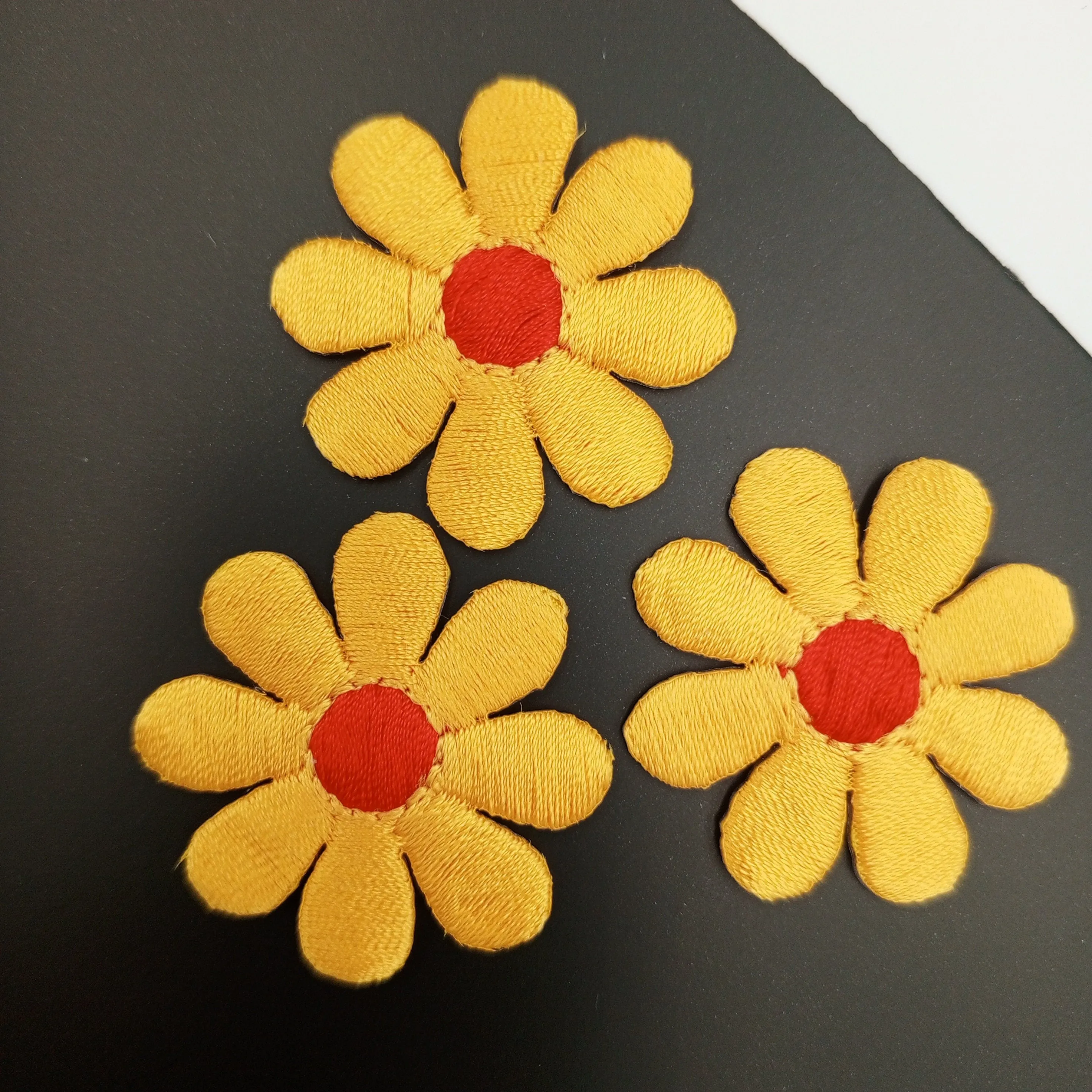 FLORAL VINTAGE applique red golden yellow Flower Patches #269