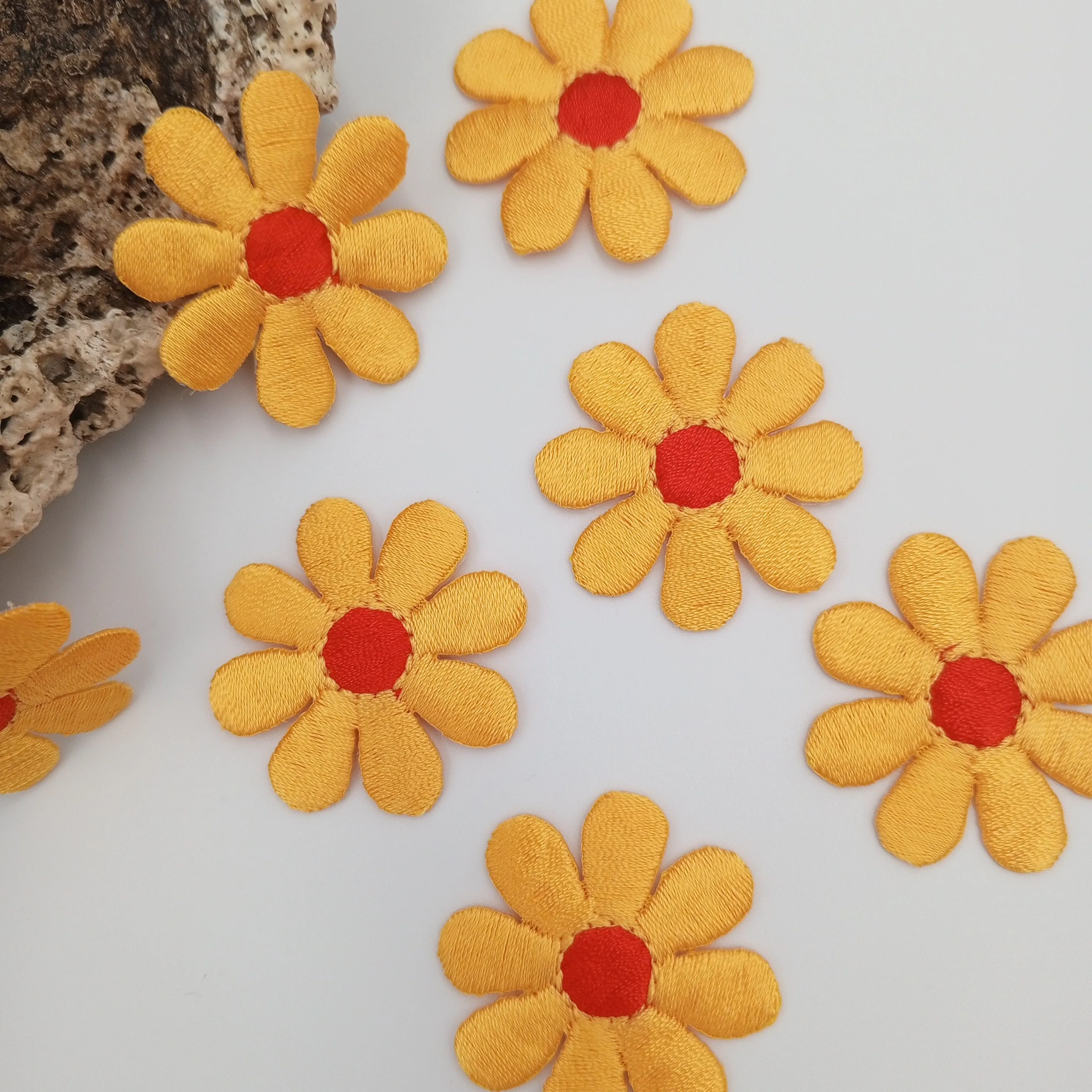 FLORAL VINTAGE applique red golden yellow Flower Patches #269