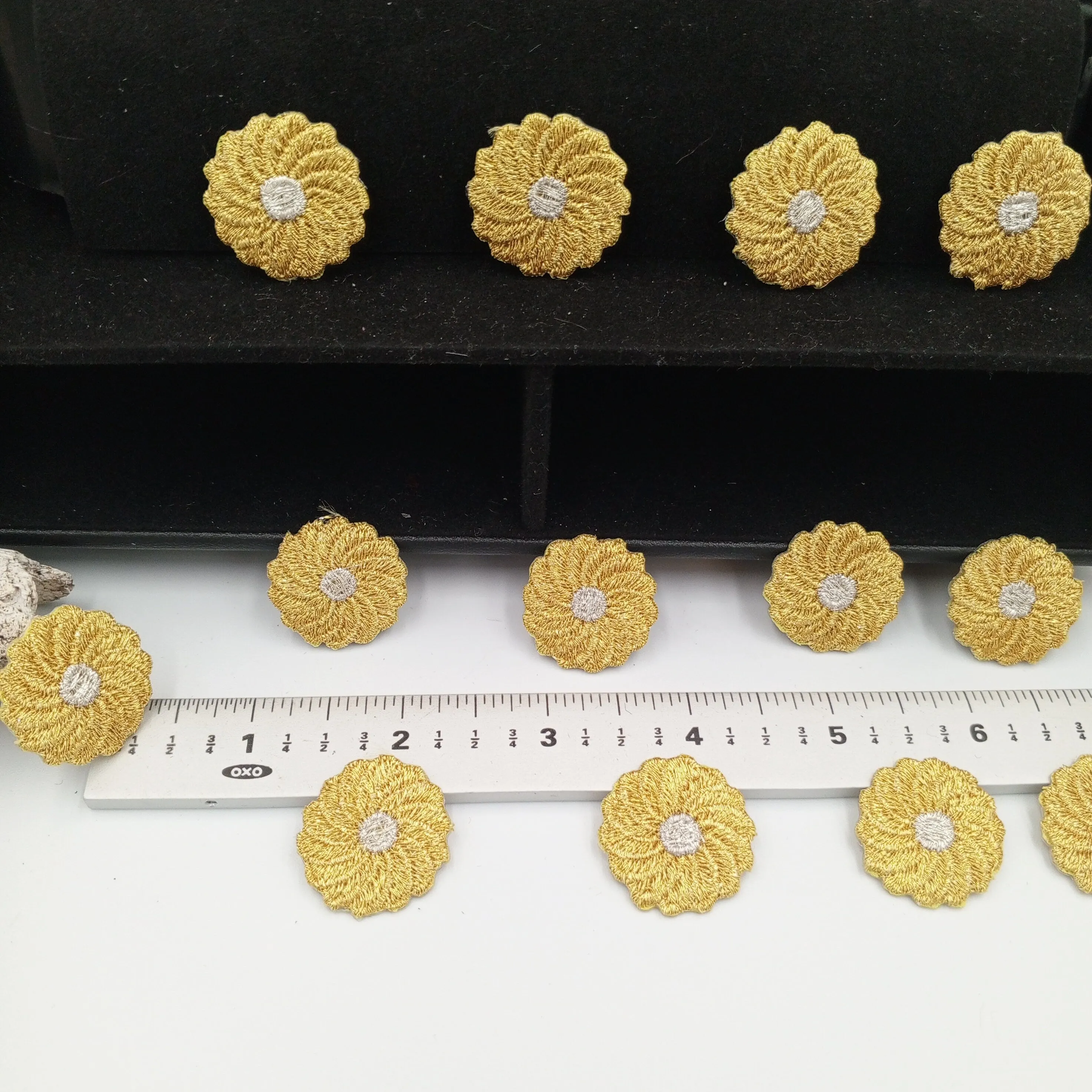 FLORAL VINTAGE applique silver gold metallic flower iron on Patches #208