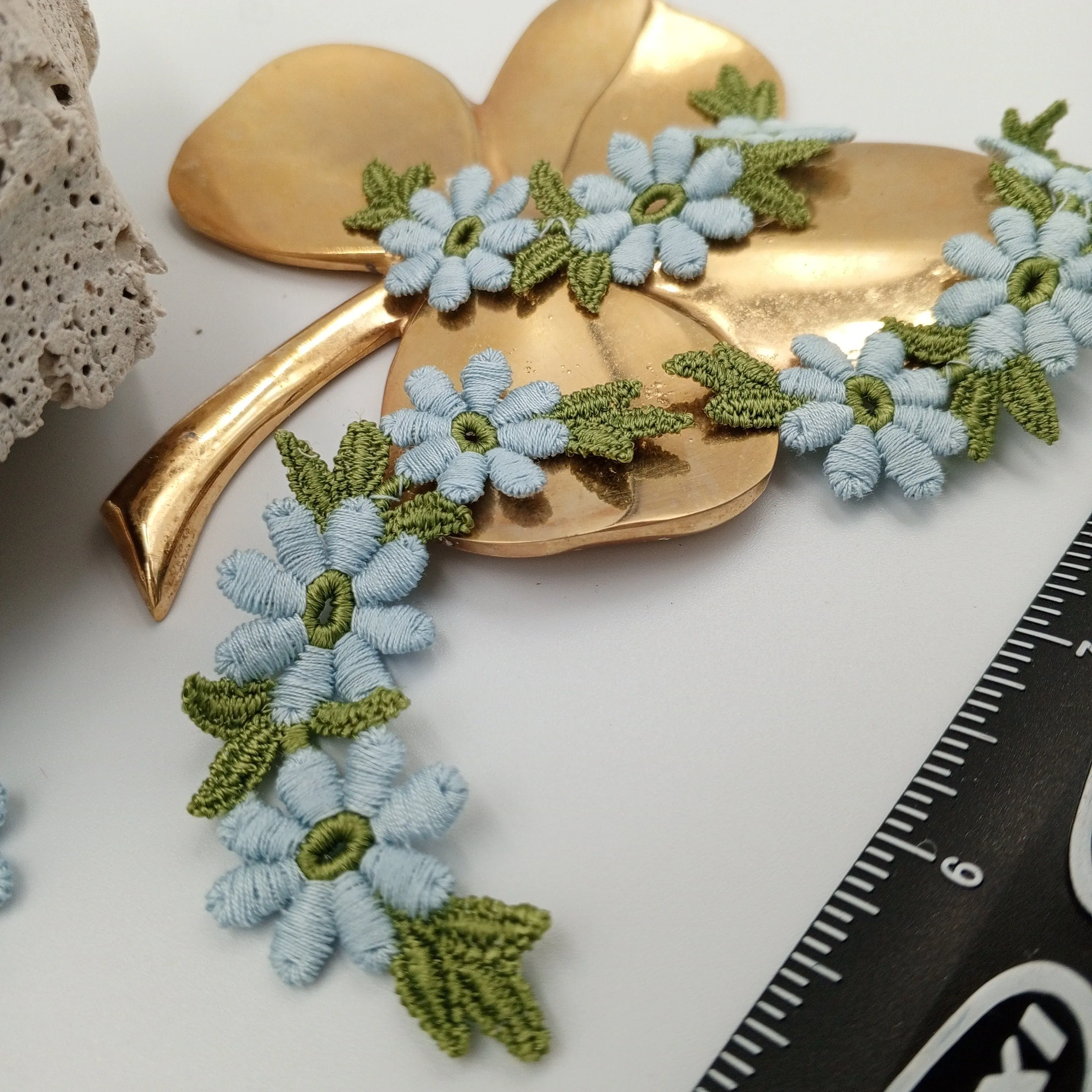 FLORAL VINTAGE appliques blue green flower Patches #231