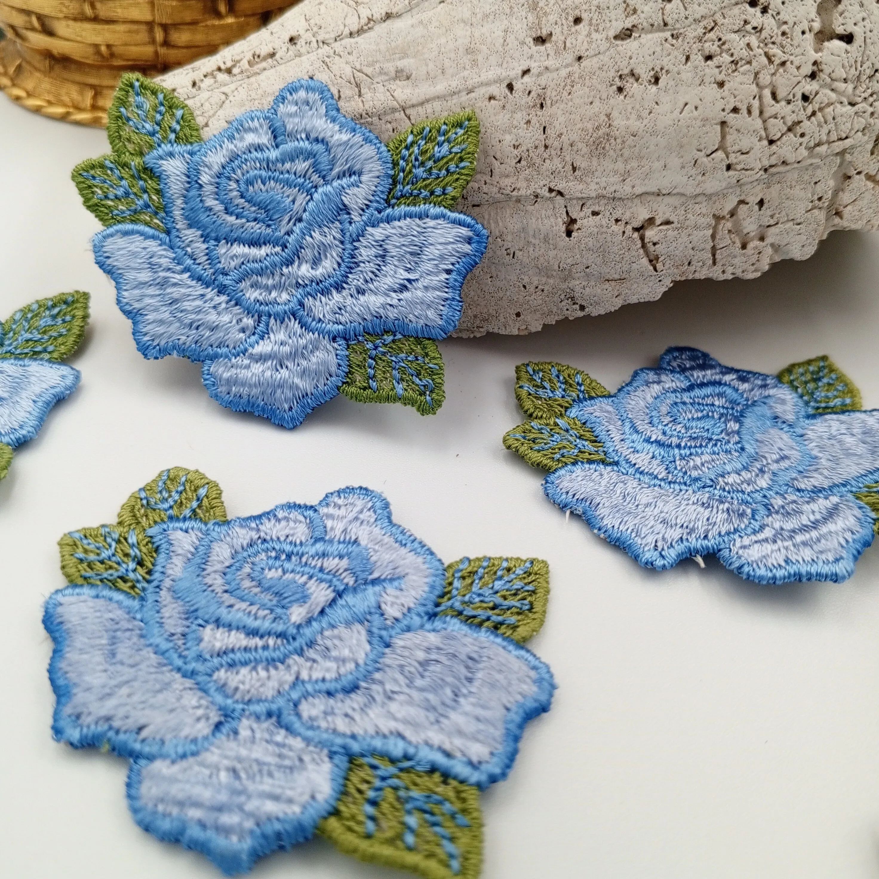 FLORAL VINTAGE appliques blue green flower Patches #243