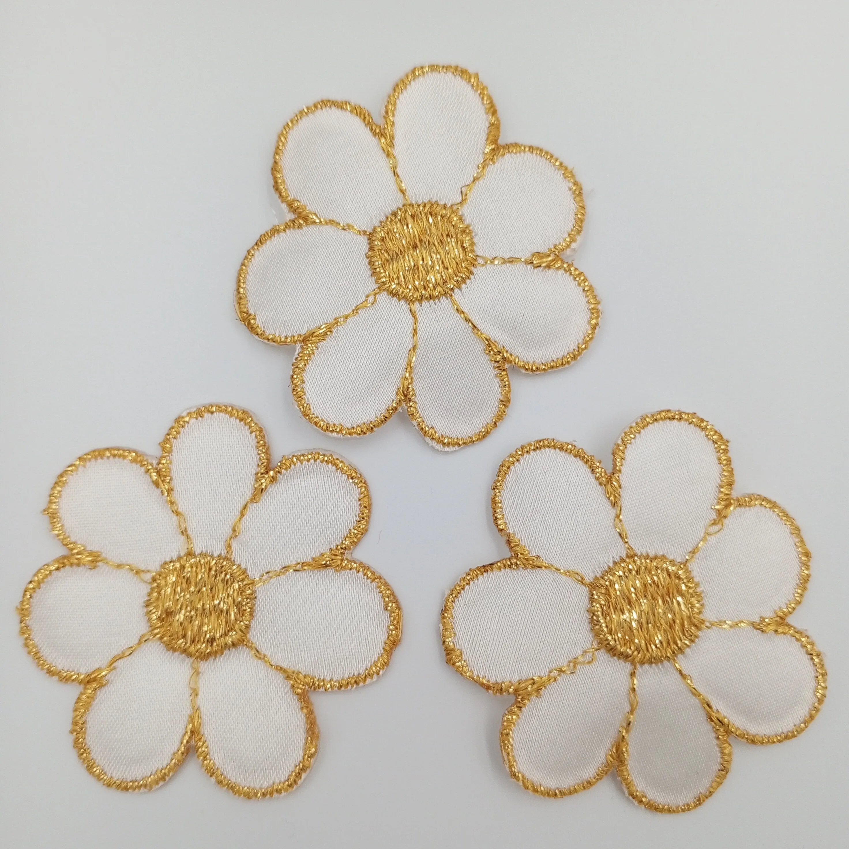 FLORAL VINTAGE appliques gold white flower Patches #263