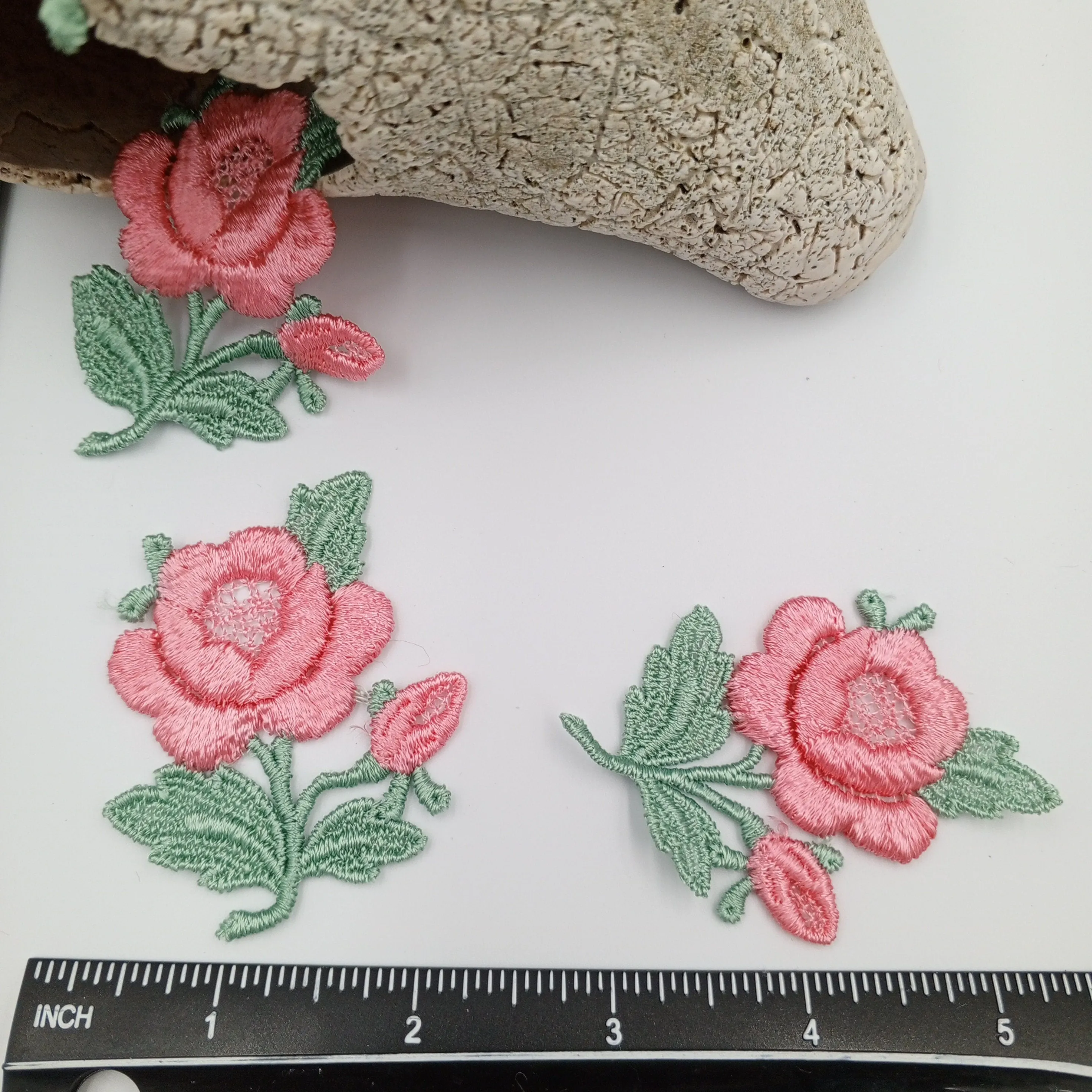 FLORAL VINTAGE appliques pink green flower Patches #251