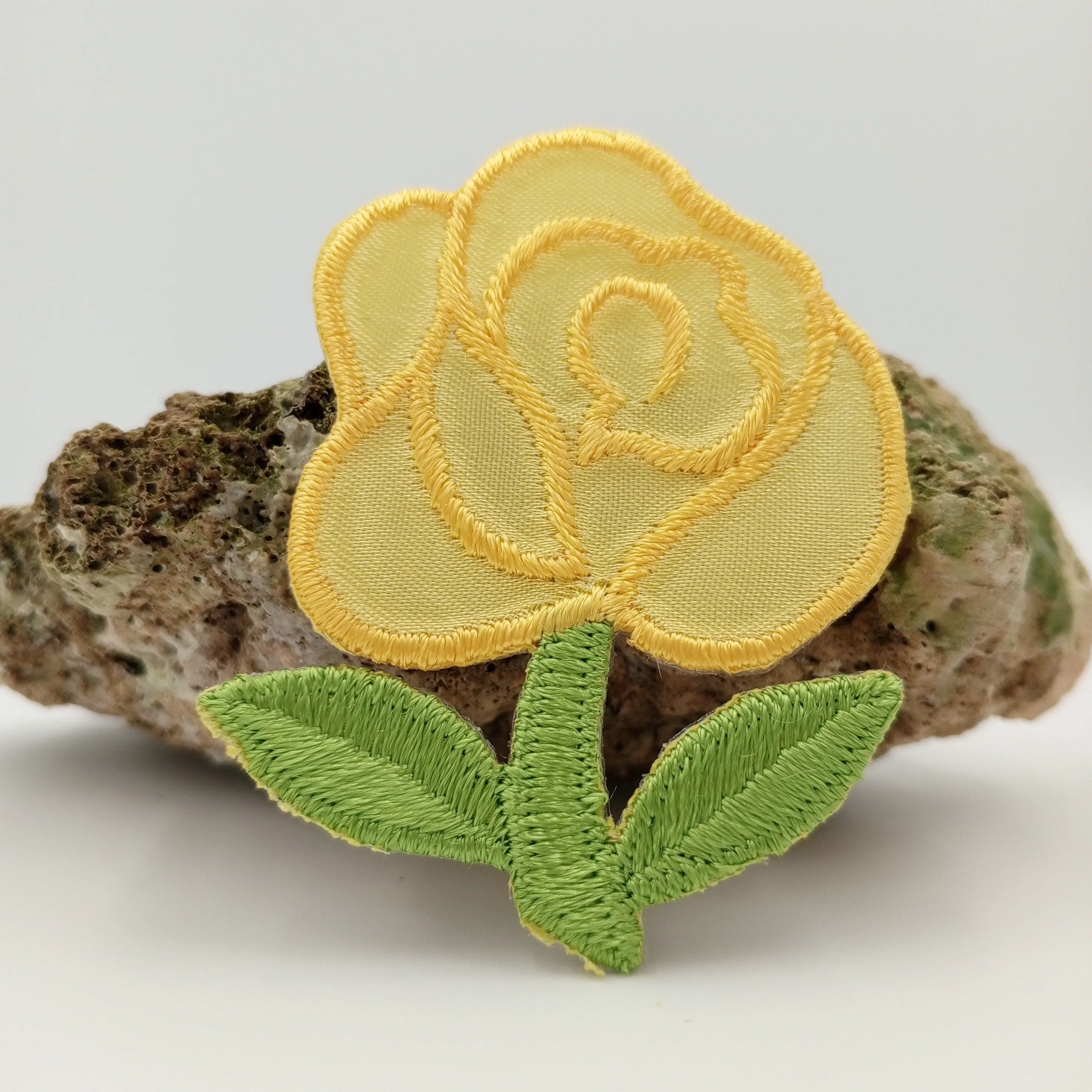 FLORAL VINTAGE appliques yellow green flower Patches #271