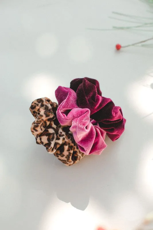 GET PHYSICAL ASSORTED SCRUNCHIES
