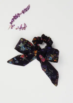 Heirloom Ribbon Scrunchie, Botanical Garden, Navy