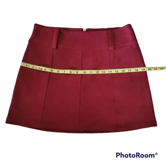 Jack By BB Dakota Women's Faux Suede Secret Mini Skirt Forest Berry Size 8