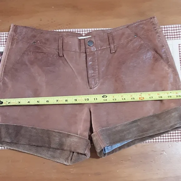 Jakett…etc Anthropologie Brown Flat Front Suede Leather Shorts Size 8.