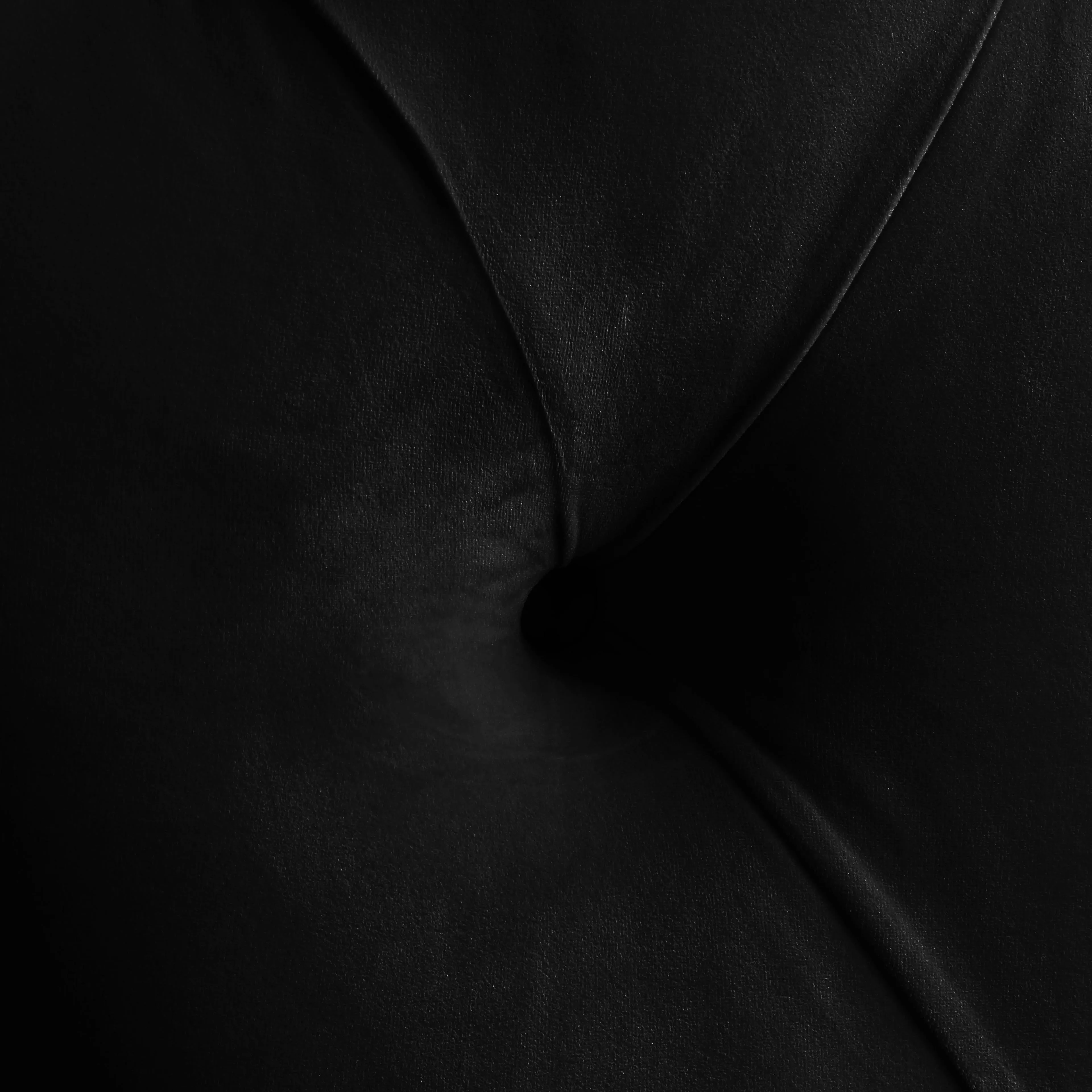 Kira Black Velvet Queen Bed