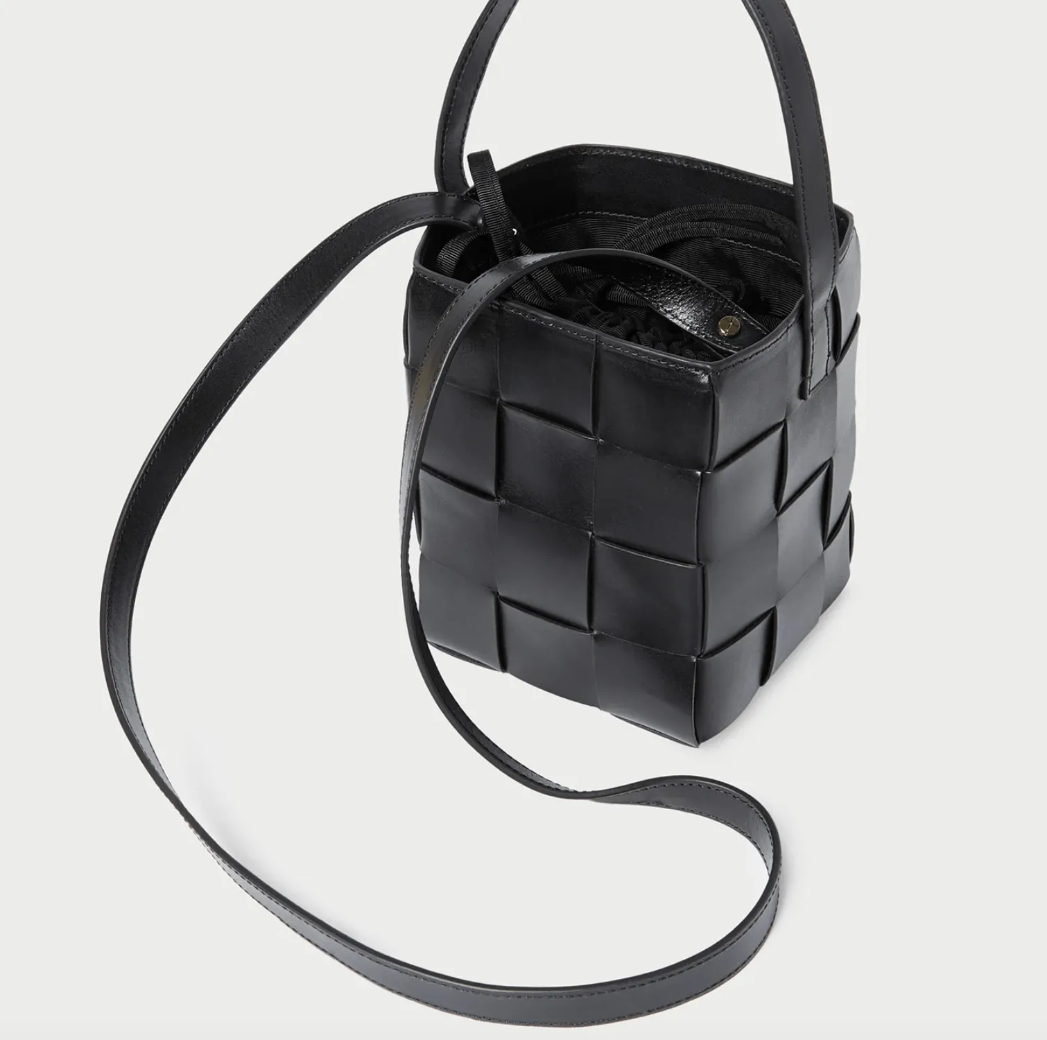 LAITH WIDE WOVEN TOP HANDLE