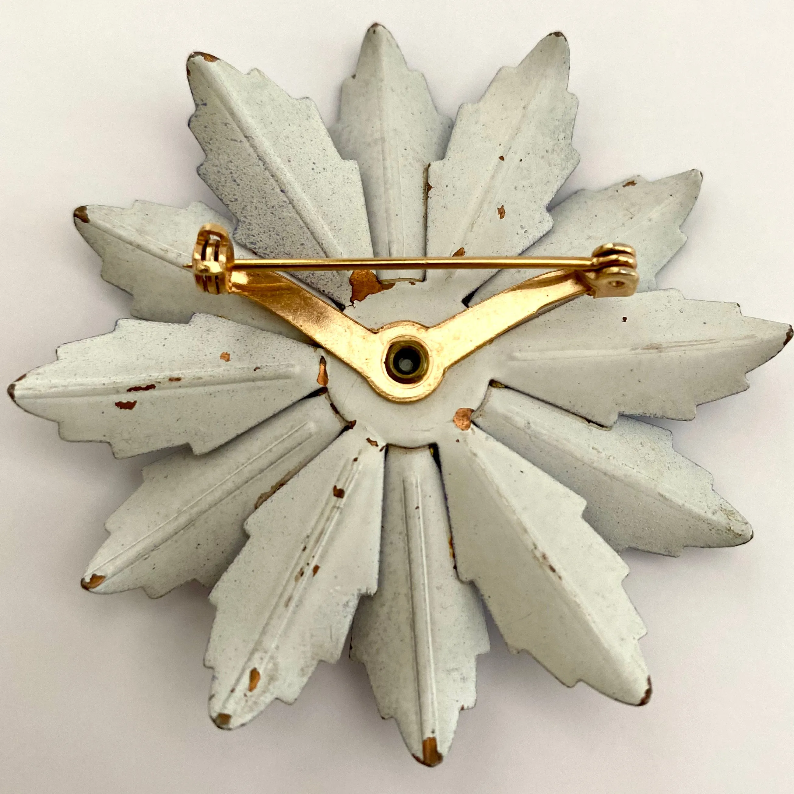 Late 60s/ Early 70s Enamel Flower Brooch
