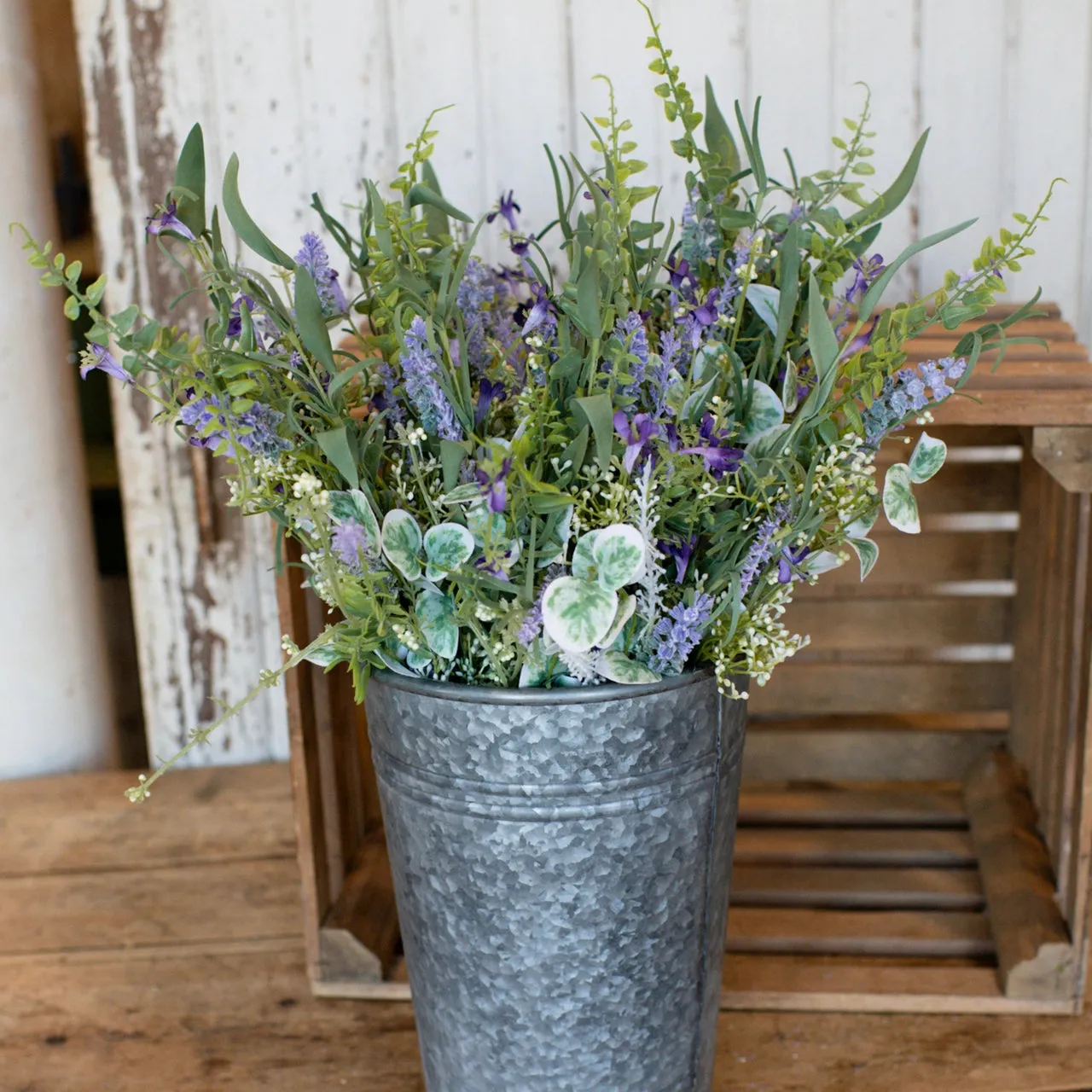 Lavender & Mixed Leaves Pick