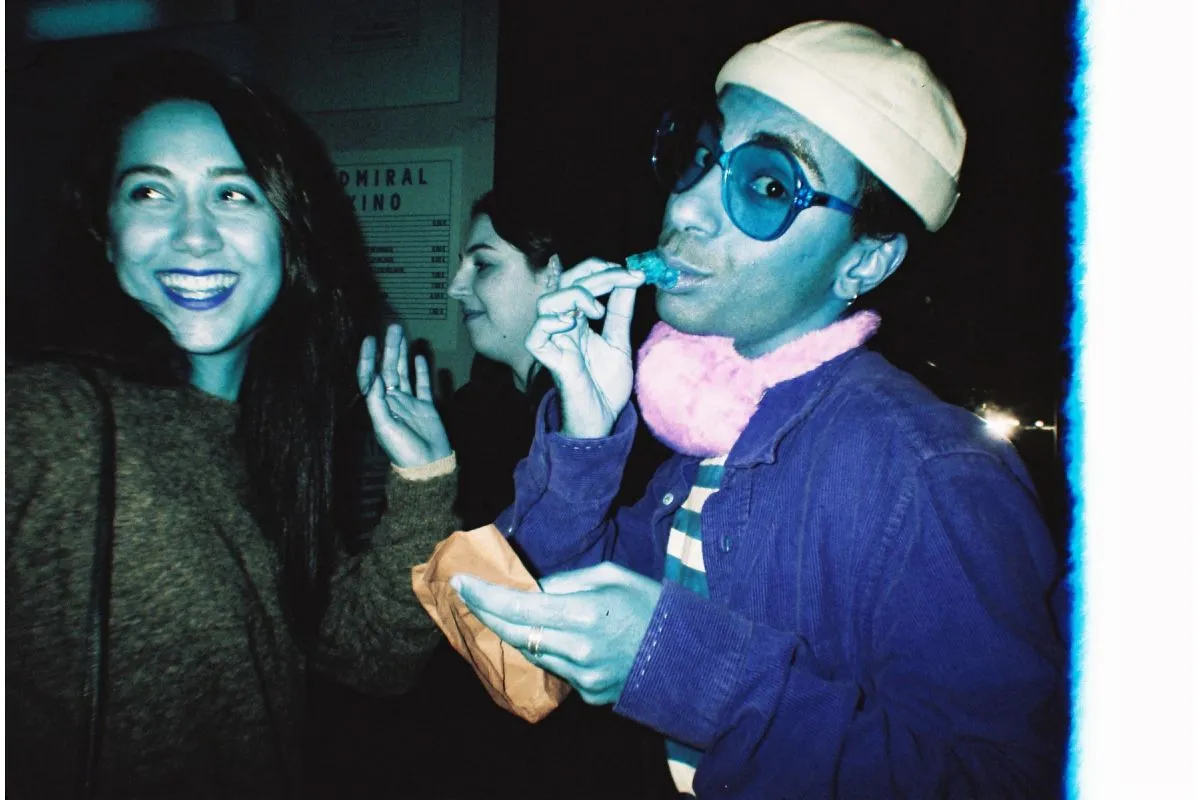 Lomography Simple-Use 35mm Film Camera - Turquoise