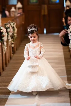 Long Sleeves Ball Gown Tulle Flower Girls Dresses With Bow