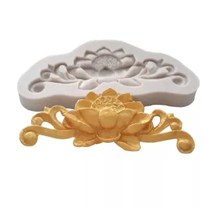 LOTUS FLOWER CENTER WITH SCROLL BORDER MOULD