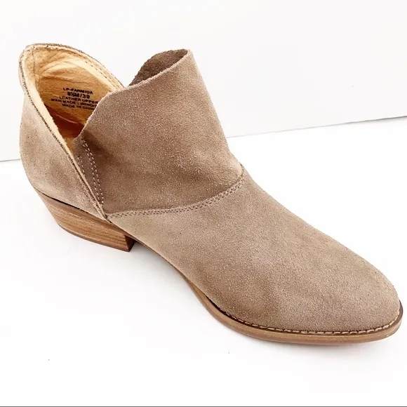 {LUCKY BRAND} Fahmida  Suede Ankle Bootie