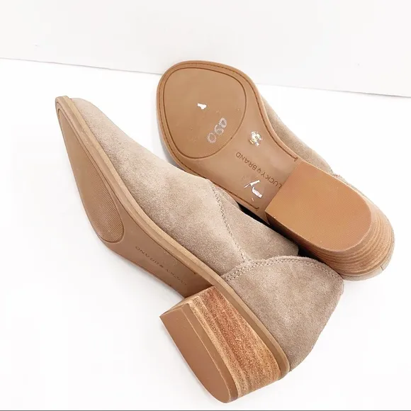 {LUCKY BRAND} Fahmida  Suede Ankle Bootie