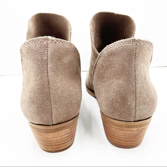 {LUCKY BRAND} Fahmida  Suede Ankle Bootie