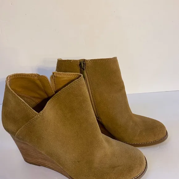 Lucky Brand Tan Suede Wedge Ankle Boot