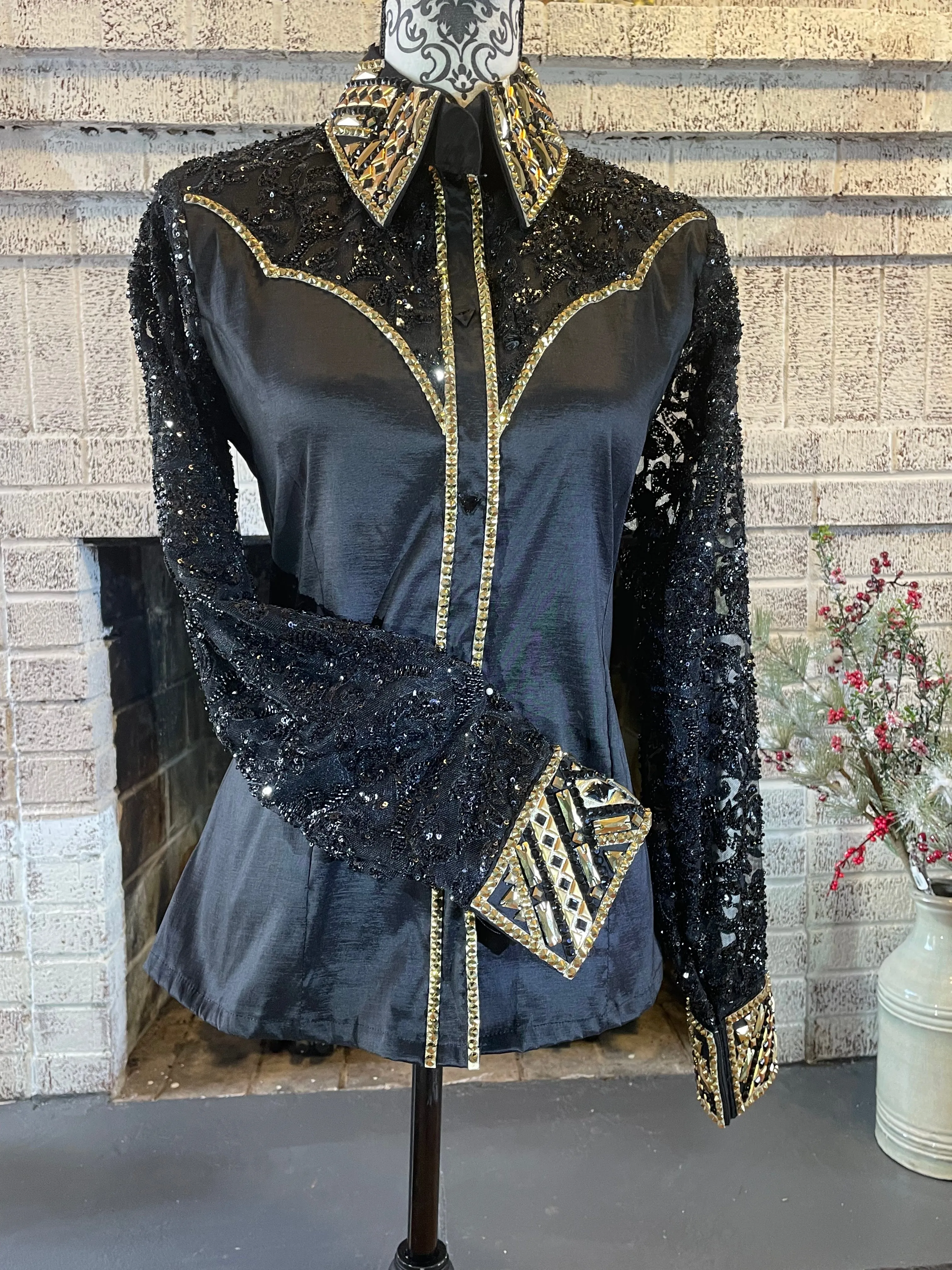 Modern Horsewoman Medium day shirt