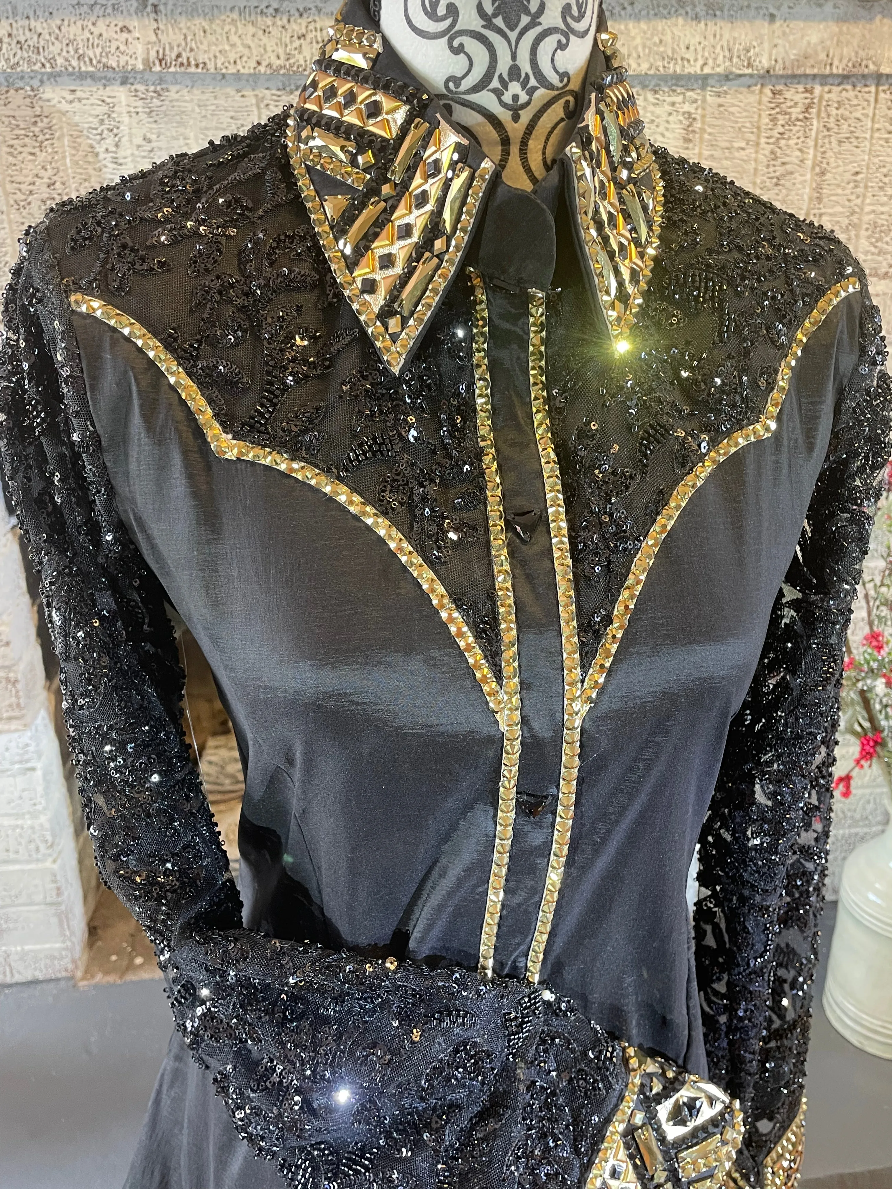 Modern Horsewoman Medium day shirt