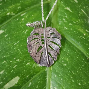 Monstera Deliciosa Necklace