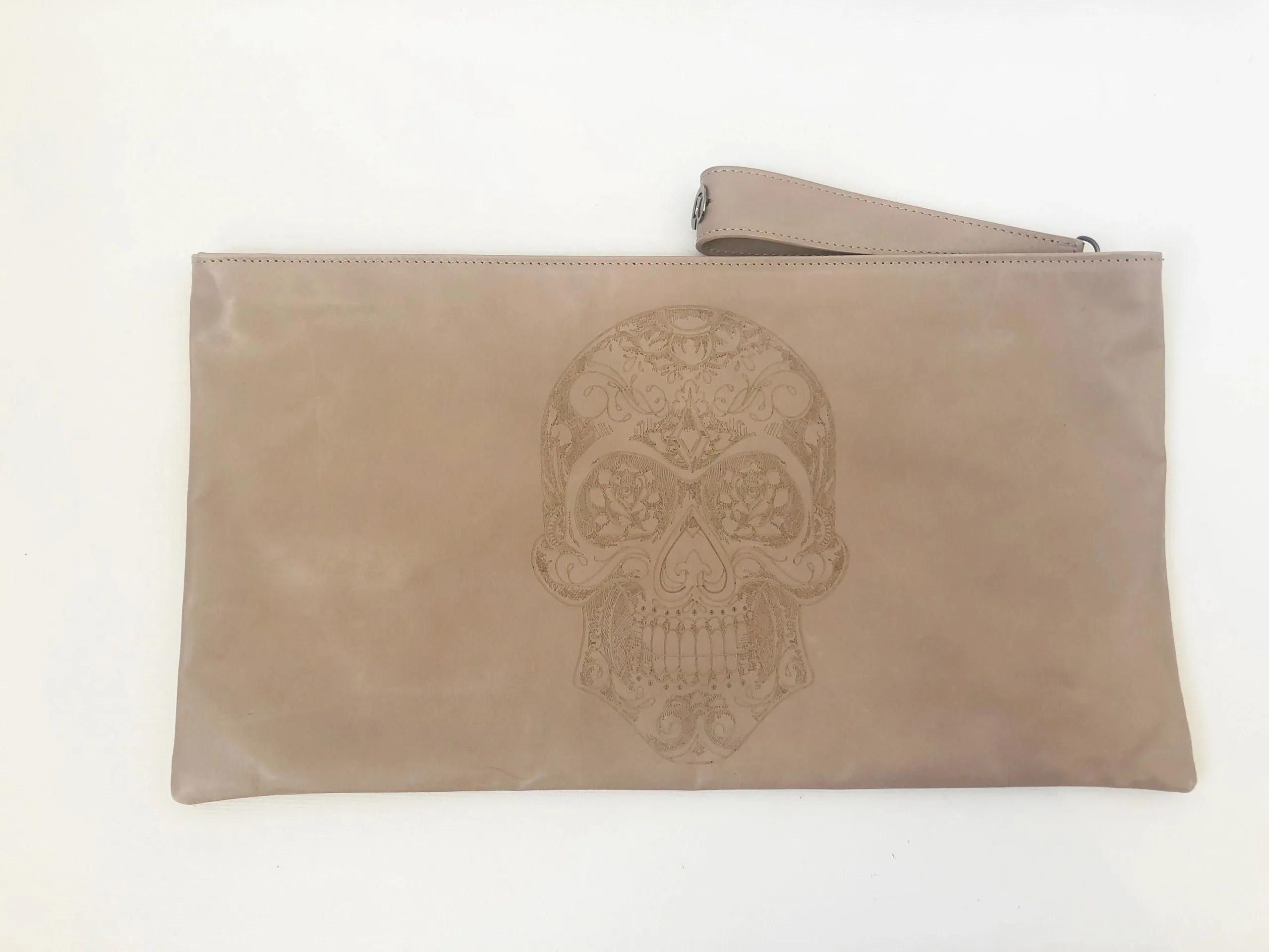 NEW Nada Sawaya Skull Clutch