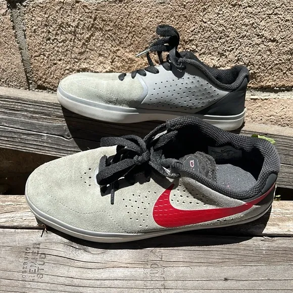 NIKE Sb Paul Rodriguez Citadel Lr Wolf Grey, Size Y7